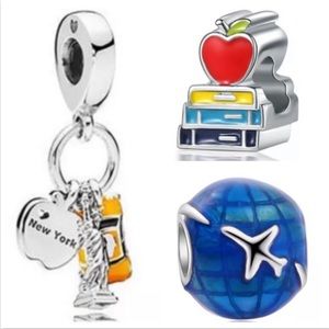 New York, Teacher Book Apple Charm Set